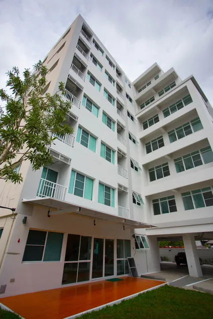 Des Res Hotel and Residence