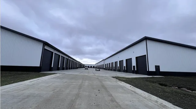 Mega MAK Storage - Hartford