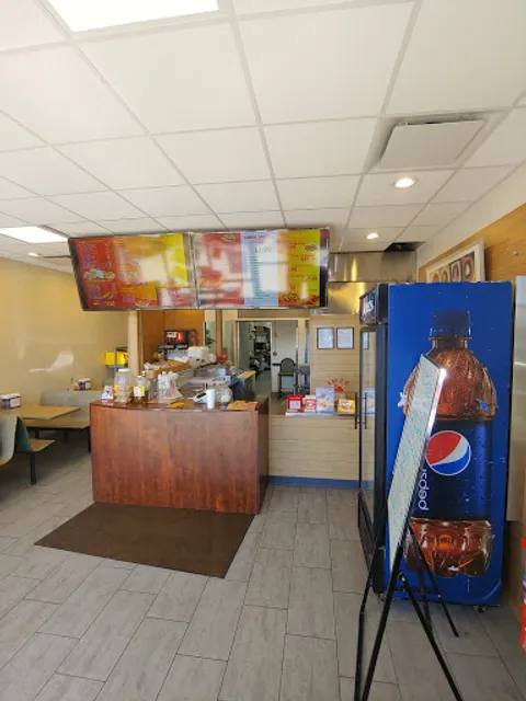 Golden’s Fish & Chicken LLC