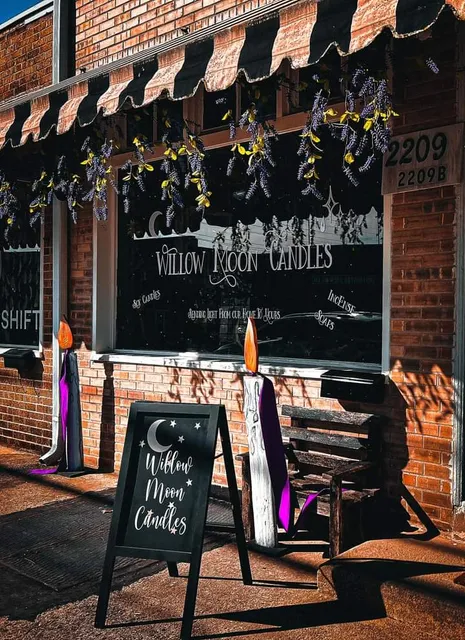 Willow Moon Candles