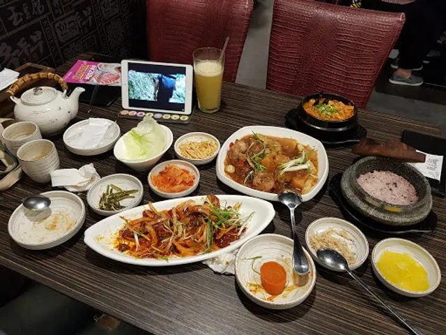 玉豆腐韓式料理-家樂福愛河店