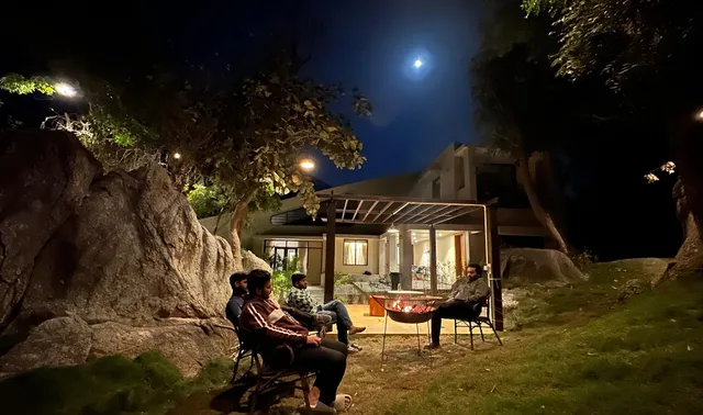 Valencia Club Abu - Resort In Abu