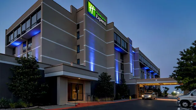 Holiday Inn Express Aberdeen-Chesapeake House by IHG