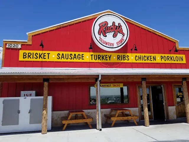 Rudy's "Country Store" and Bar-B-Q