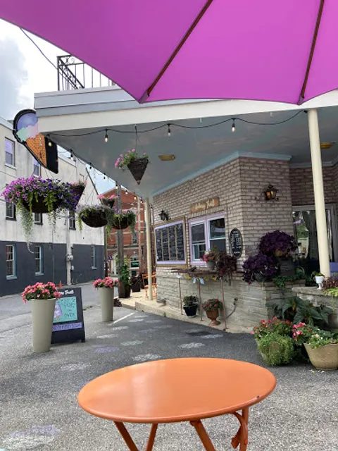 Mulberry Thrill Outdoor Cafe