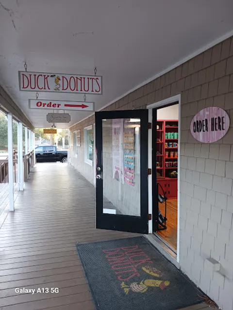 Duck Donuts