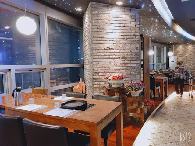 윤식당 차돌박이