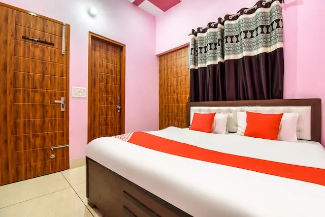 Super OYO Flagship New Vatika Guest House