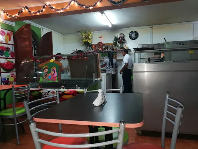 Pizzería y Heladería Solfer