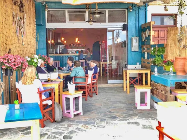 Vista Beach Bar Café