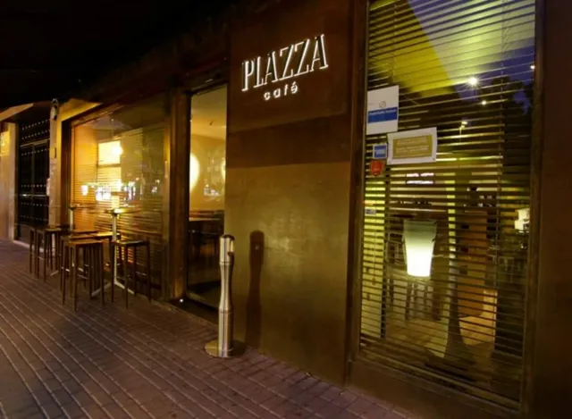 Plazza Café