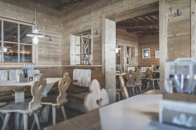 Skihütte Henn-Stoll