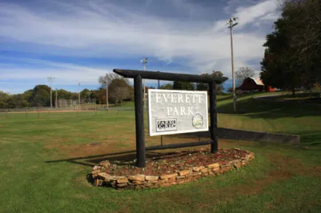 Everett Park