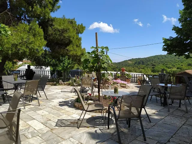 Καφωδείον Λαύκου - Kafodion Lafkou