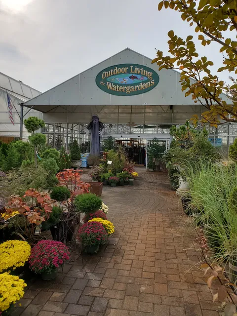 Outdoor Living & Watergardens