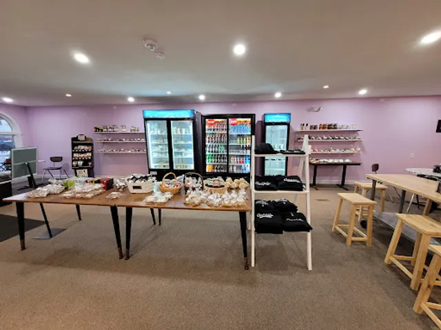 Annie’s Sweets & Treats