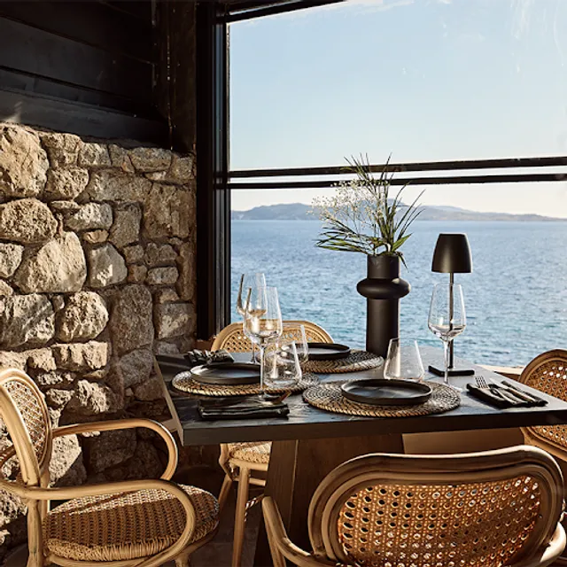 Sunset by Amazon Restaurant