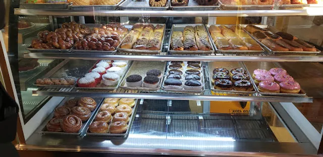 The Doughnut House | Drive Thru