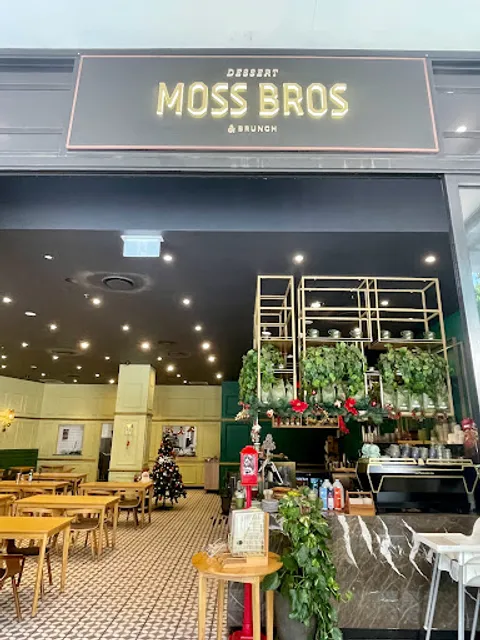 Moss Bros Dessert & Brunch Cafe