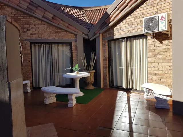 Villa Rosa Bed and Breakfast