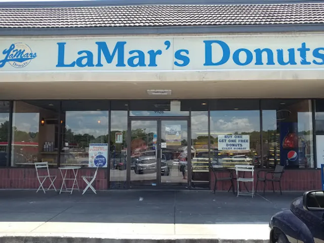 LaMar's Donuts and Coffee