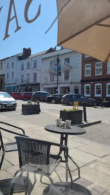 Saverys Licensed Cafe