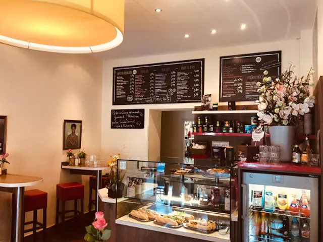 Coffee, Cake & Food by Back Snack Bar