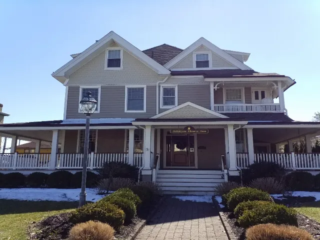 Johnson House Inn