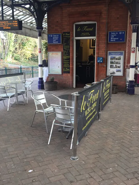 Poulton-Le-Fylde - Le Feast