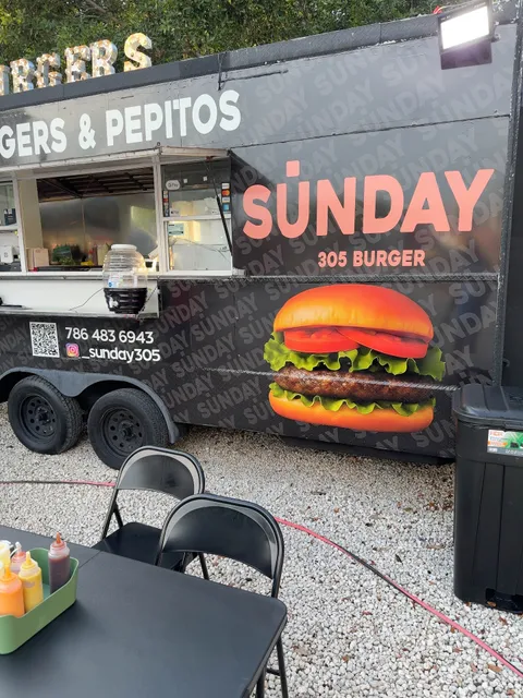 sunday305 smash burgers