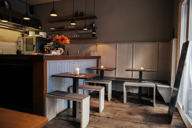 MONA JOHN Coup de Coeur