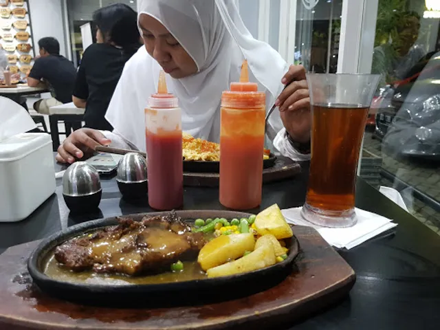 Waroeng Steak And Shake