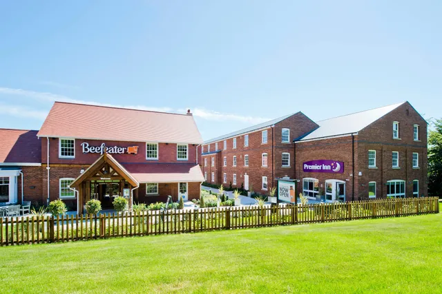 Premier Inn Farnham hotel
