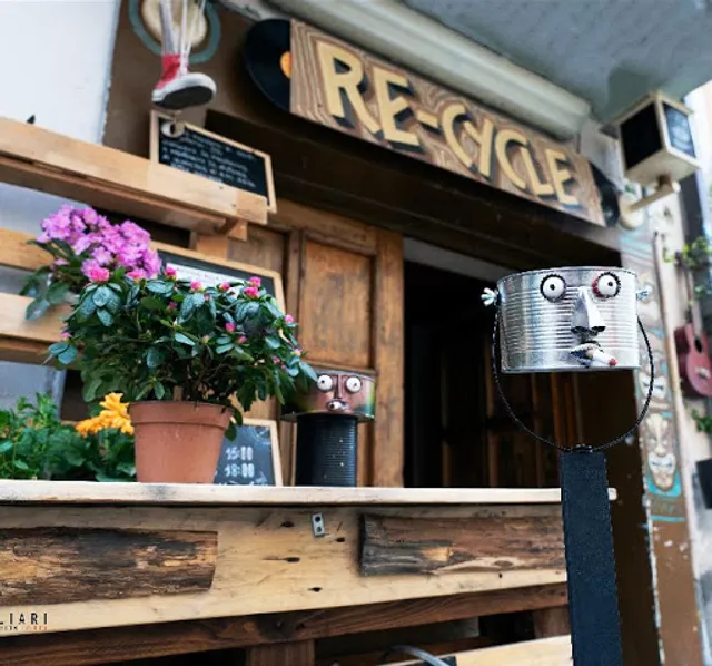 Re-cycle cafè