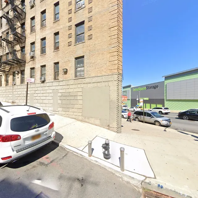 La Fe Bakery & Restaurant