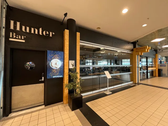 Hunter Bar