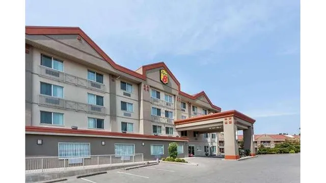 Super 8 by Wyndham Abbotsford BC