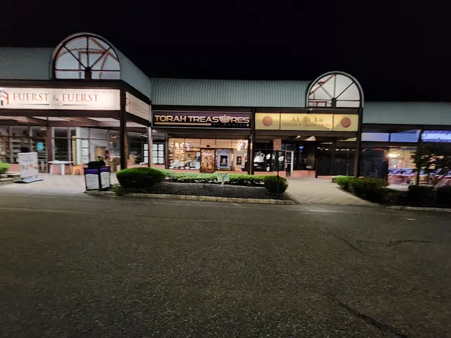 Torah Treasures of Monsey