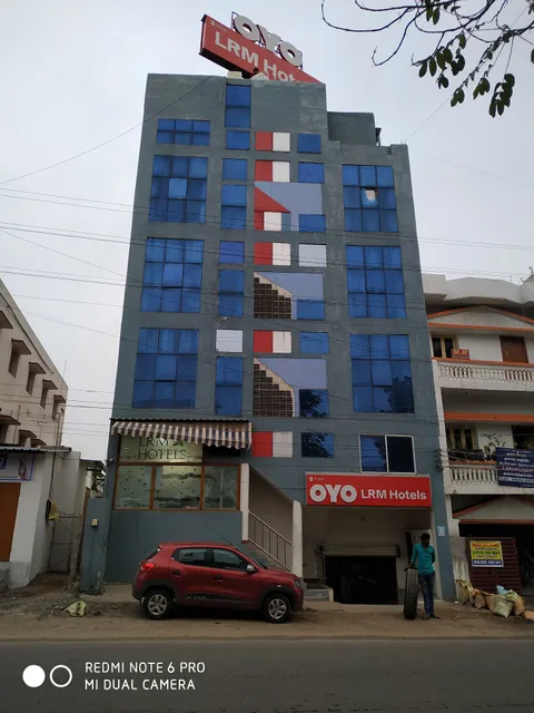 OYO 37951 Lrm Hotels