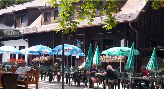 Waldrasthaus Karches