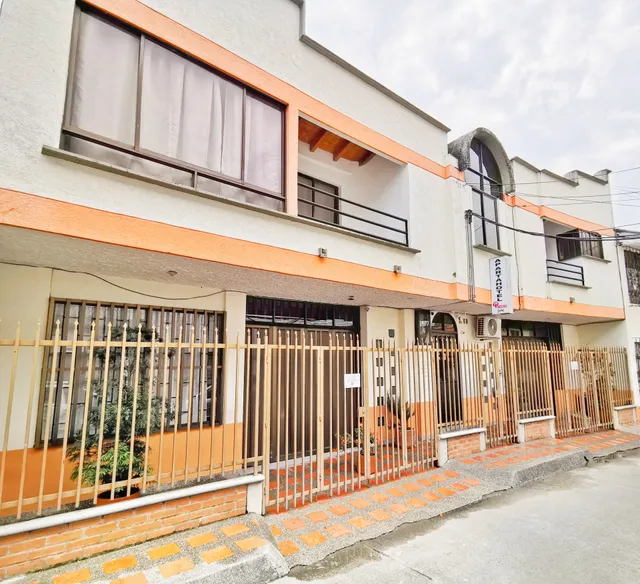 Apartahotel Circunvalar Pereira Por Parceros Group - Apartamentos Amoblados En Alquiler Por Dias