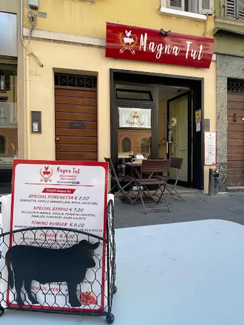 Indomita - Magna Tut