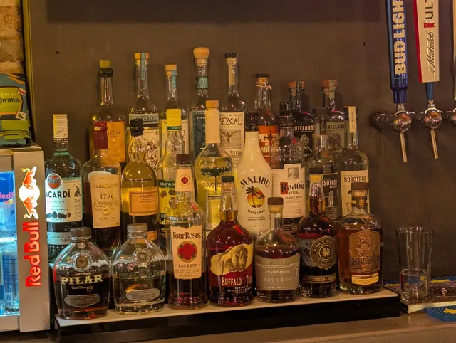 Guac n' Cheese Mexican Grill & Full Bar - St Pete