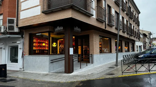 La Mafia se sienta a la mesa