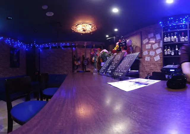 ロングトオン(ジャズ・バー)