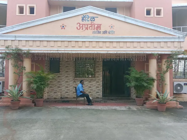 Hotel Apratim Lodging & Boarding