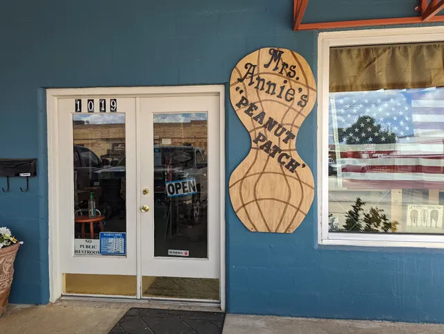 Mrs Annie's Peanut Patch