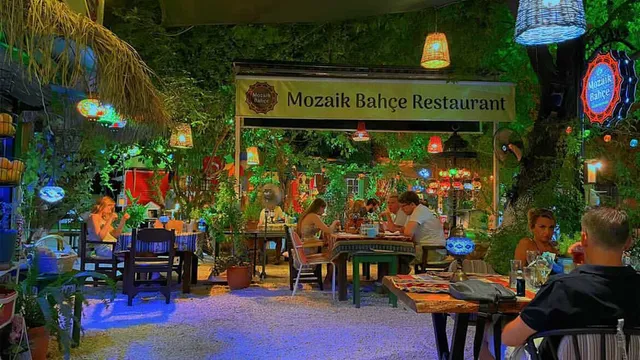 Mozaik Bahçe Restaurant