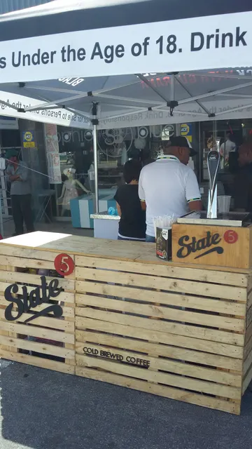 Tradewinds Patio & Fireplace