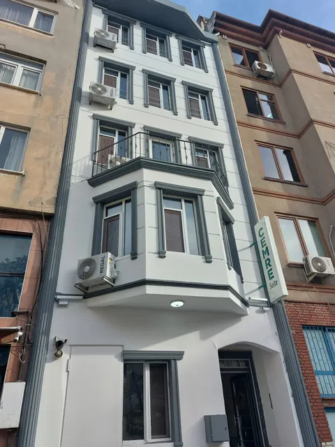 Cemre Suites